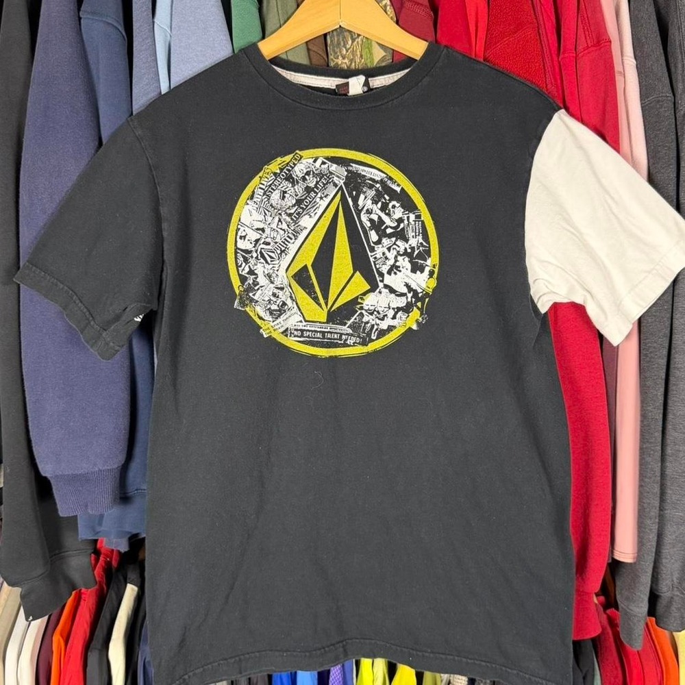 Vintage Volcom Shirt Men's Medium Black White Skater Y2K Grunge 00s Surf Logo